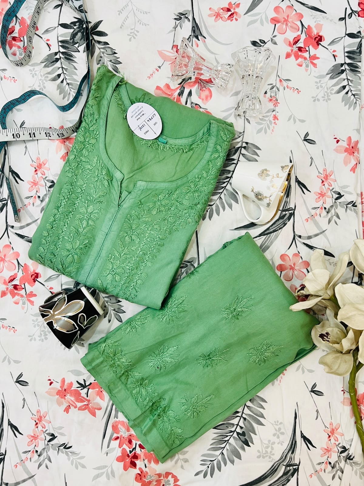 Kurti And Bottom